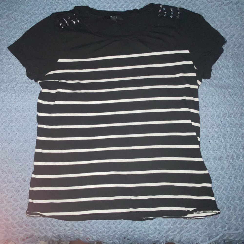 Forever 21 shirt
